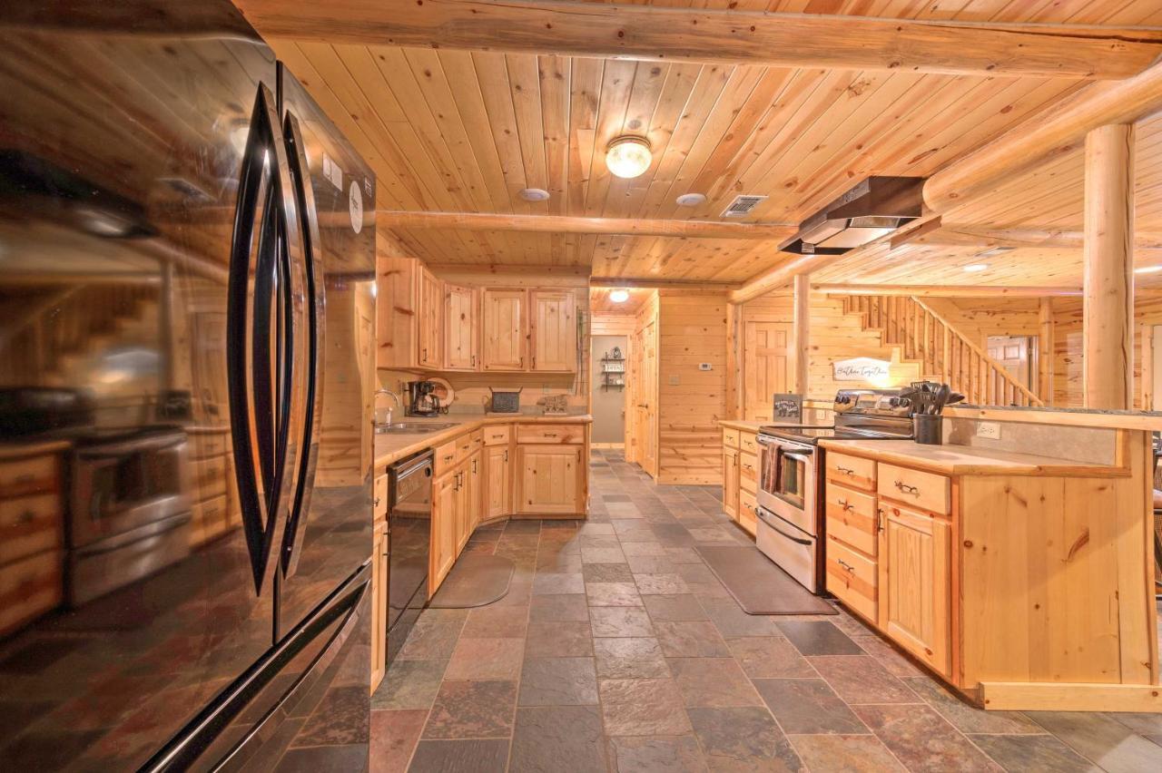 Broken Bow Retreat On 2 Acres With Hot Tub And Deck! Villa Exterior photo